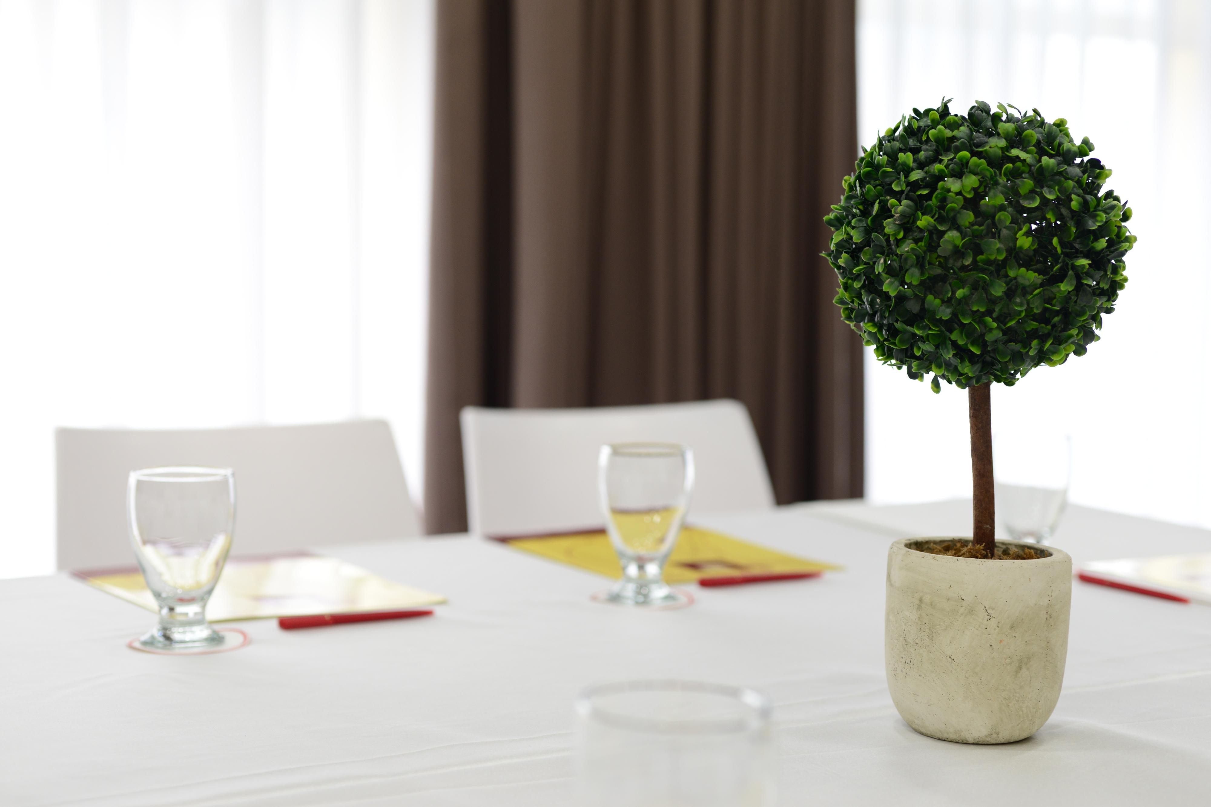 Leonardo Negev Hotel 4*